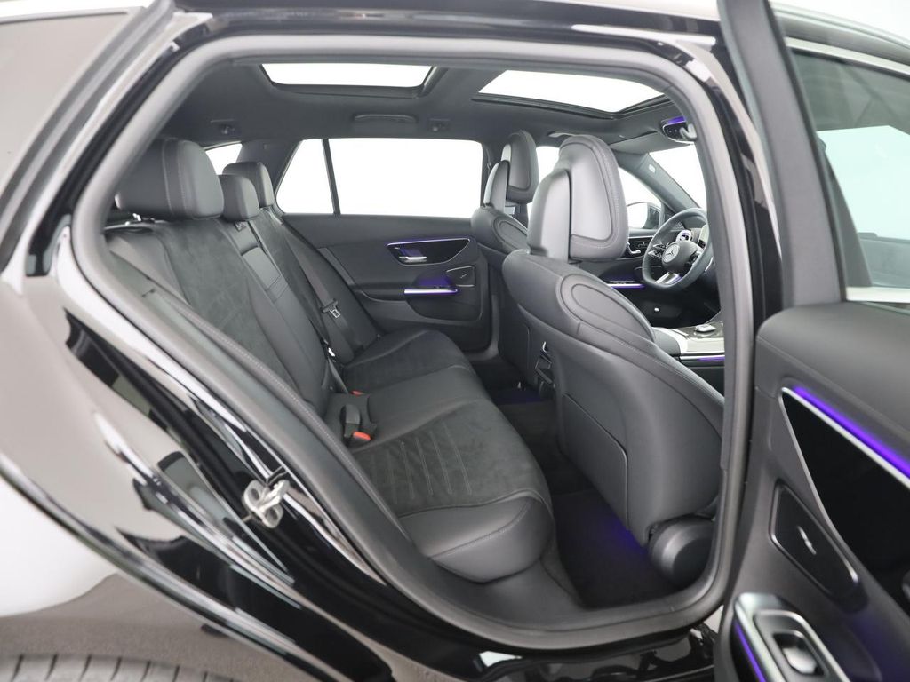 Mercedes-Benz C 300 2025