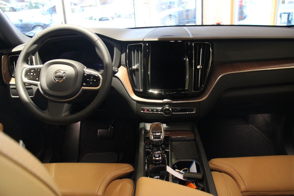 Volvo XC60 2022