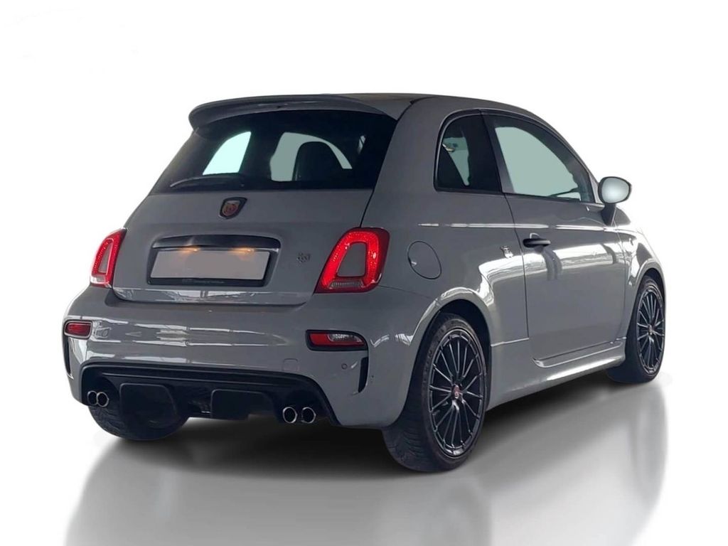 Abarth 695 2022