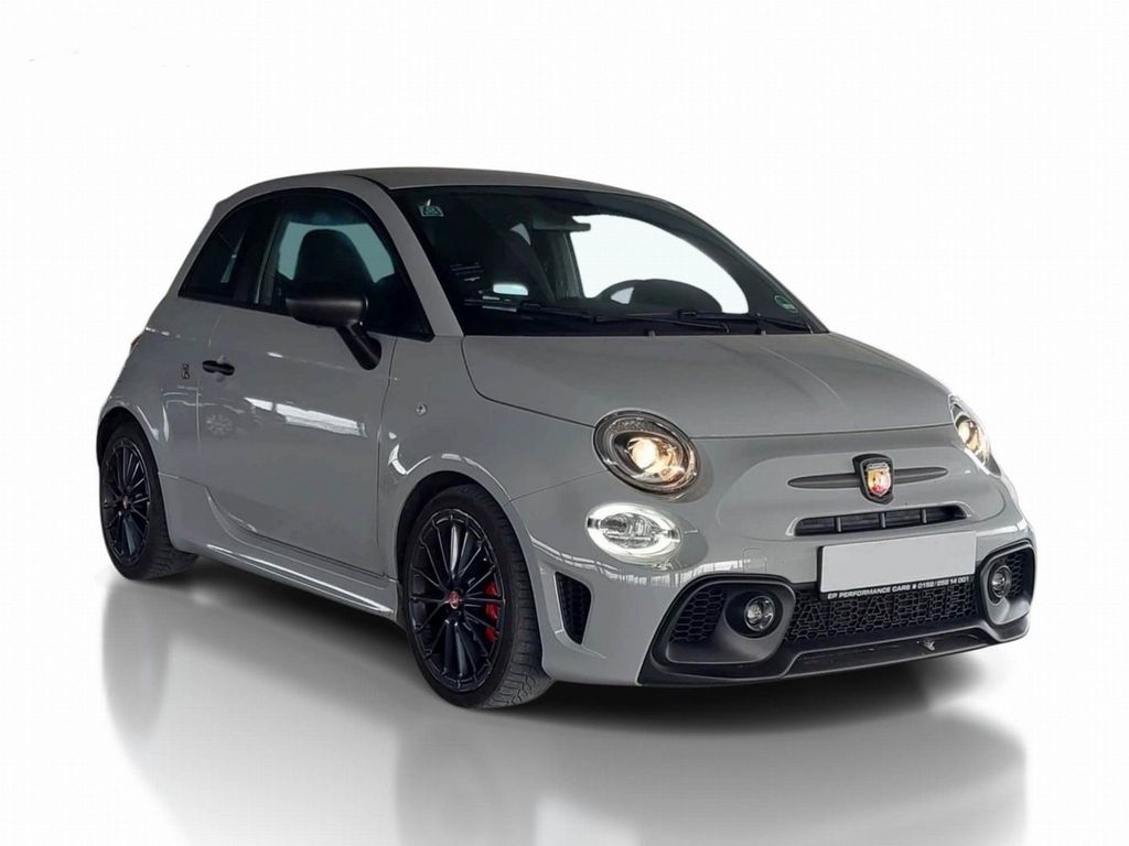 Abarth 695 2022