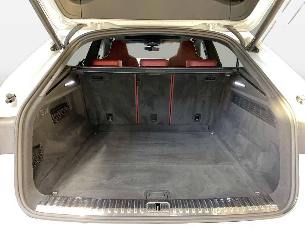 Audi SQ8 2021