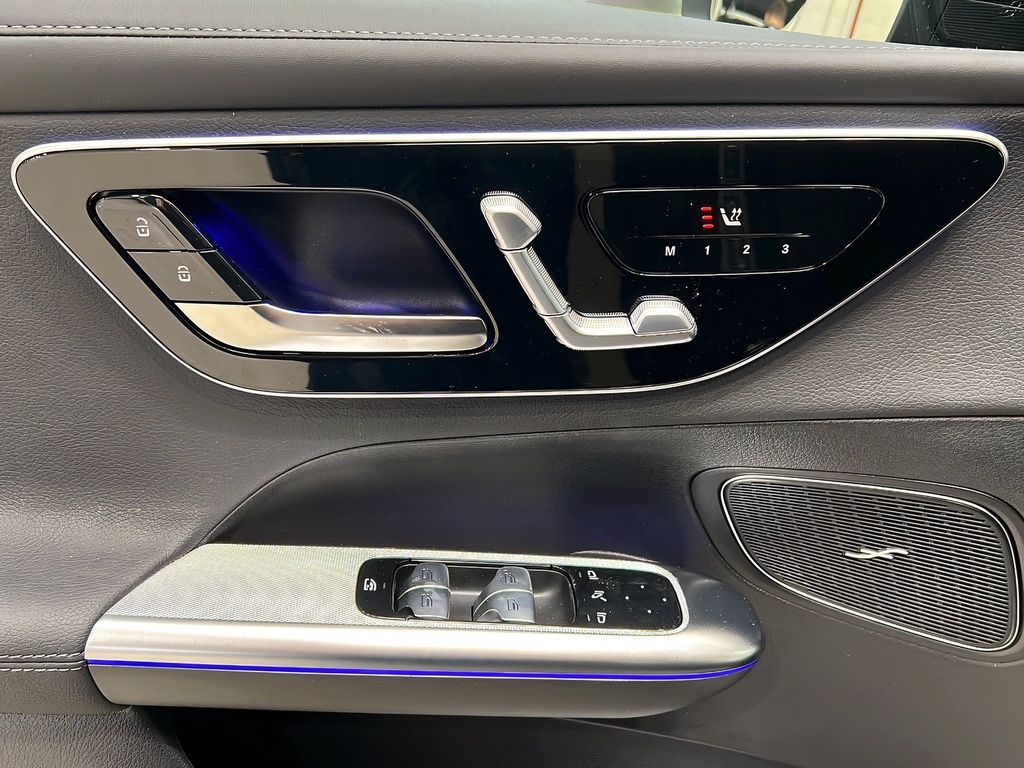 Mercedes-Benz GLC 300 2025