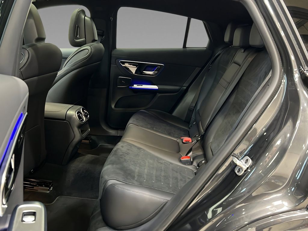 Mercedes-Benz GLC 300 2025