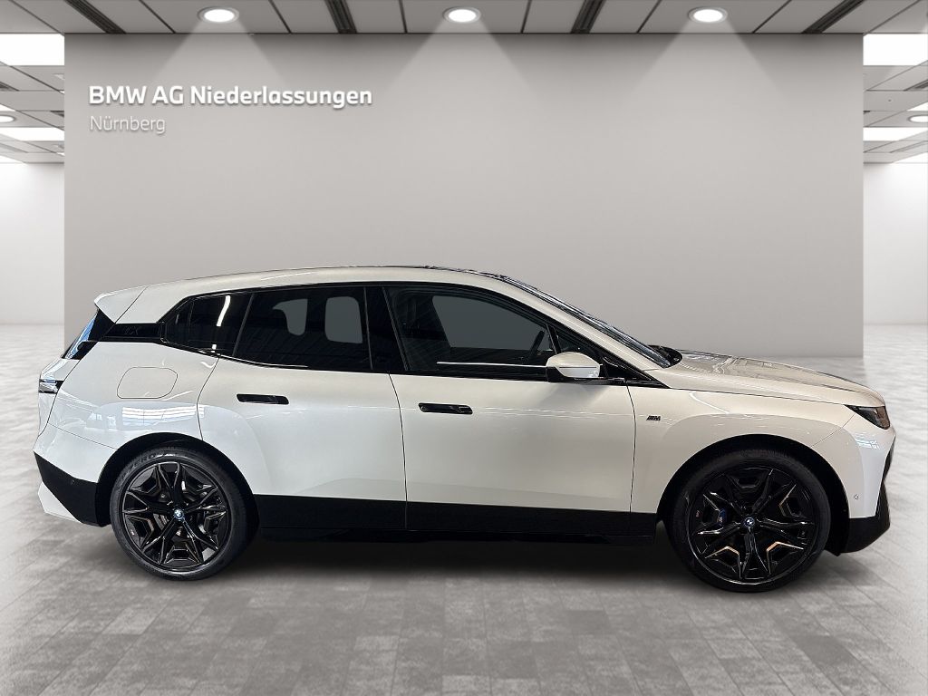 BMW iX 2023