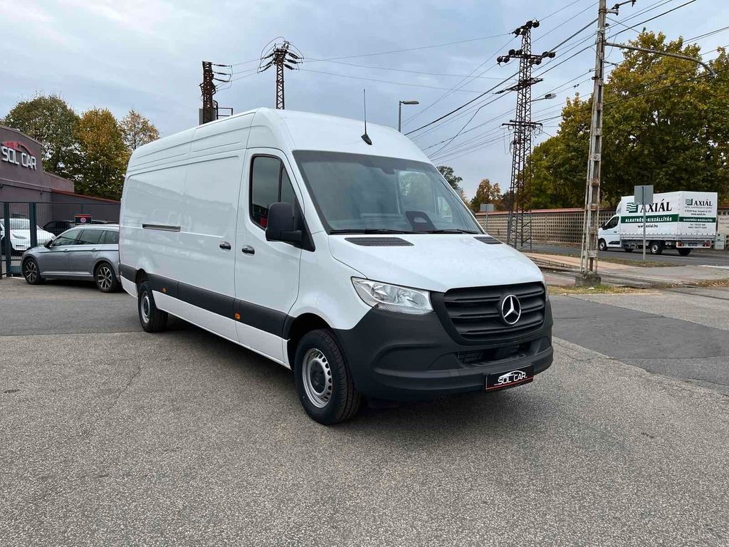 Mercedes-Benz Sprinter 2025