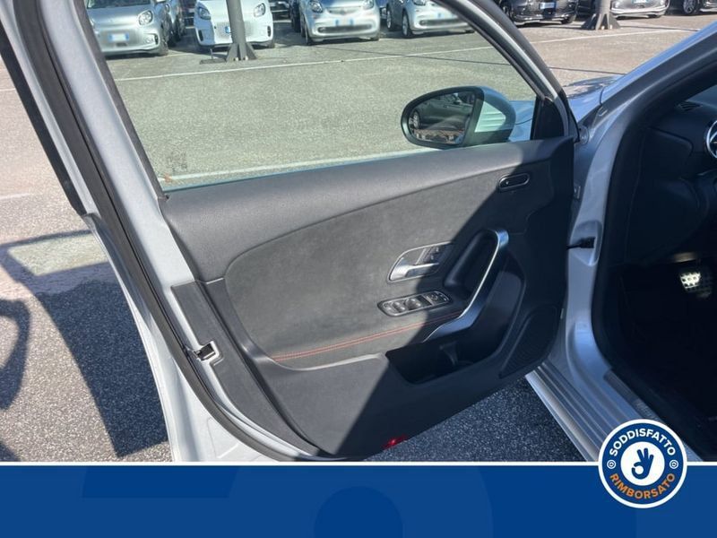 Mercedes-Benz A 180 2024