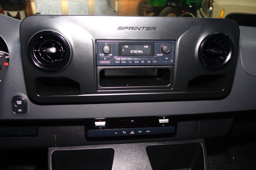 Mercedes-Benz eSprinter 2020