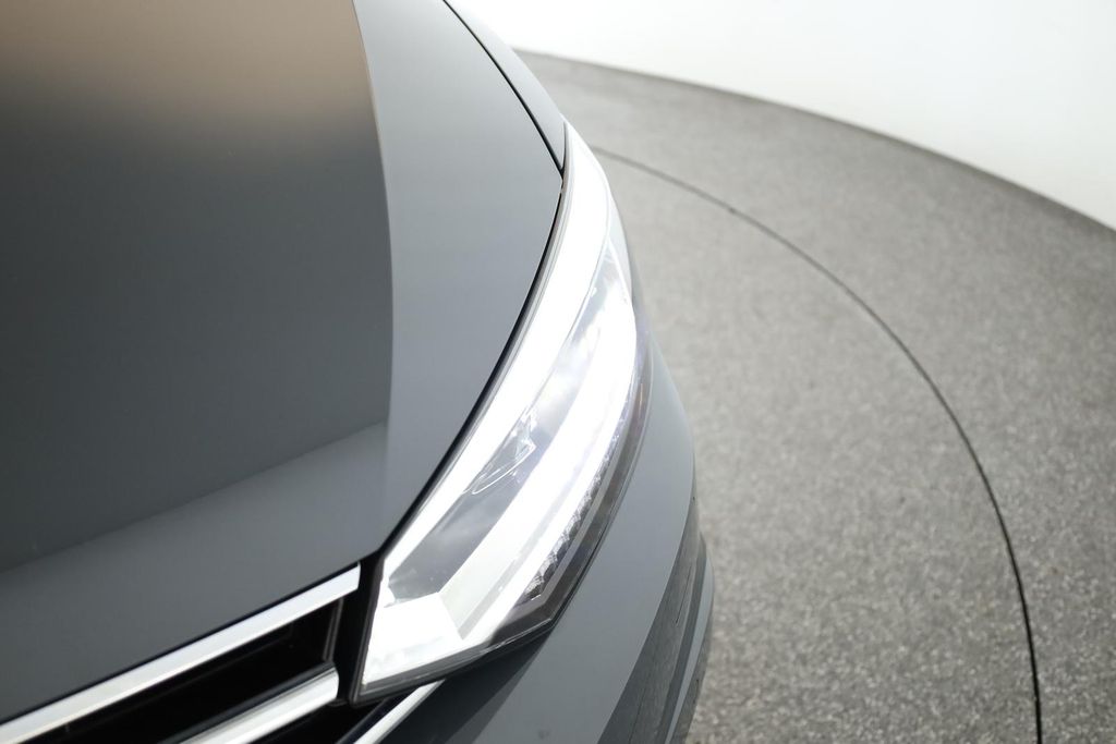 Volkswagen Touran 2025