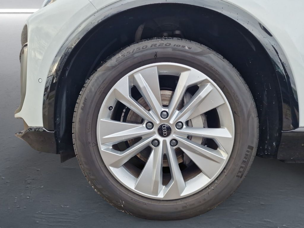 Audi Q6 e-tron 2025
