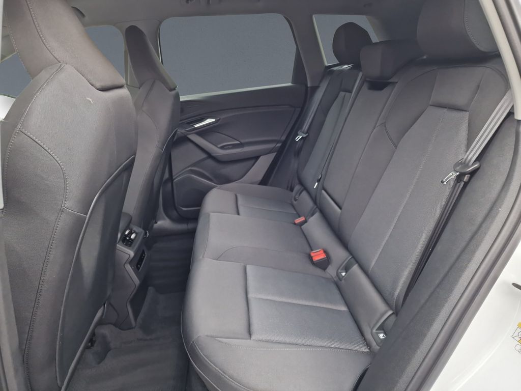 Audi Q6 e-tron 2025