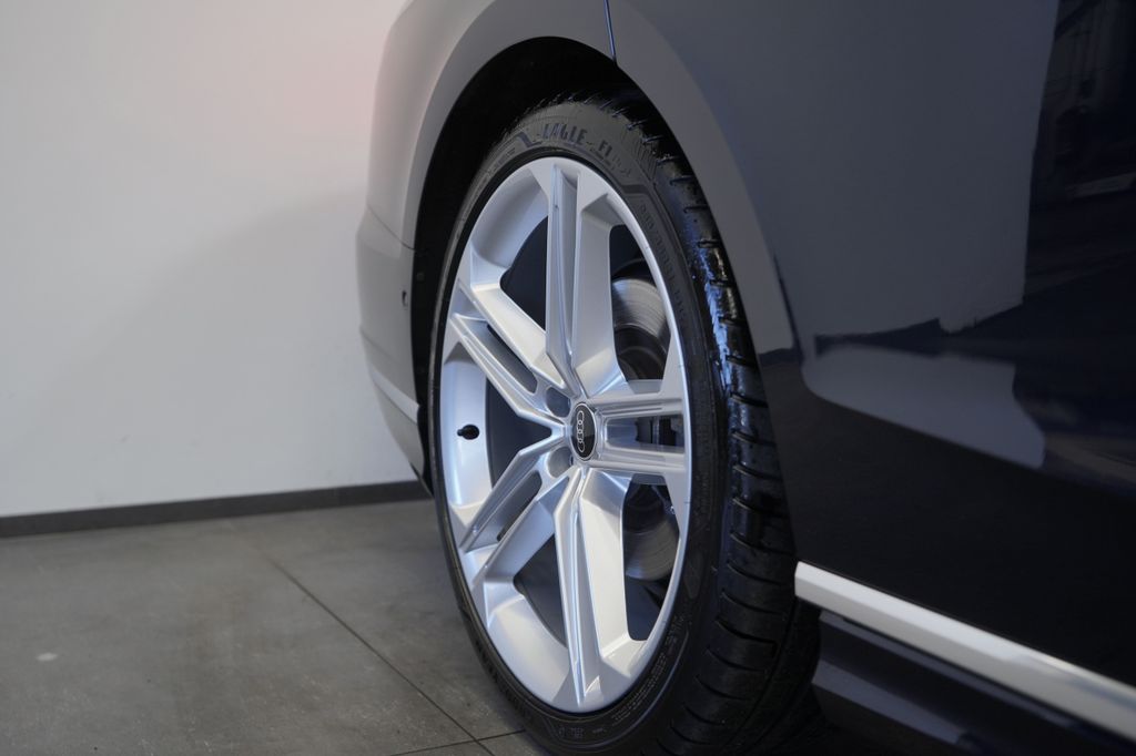 Audi A8 2023