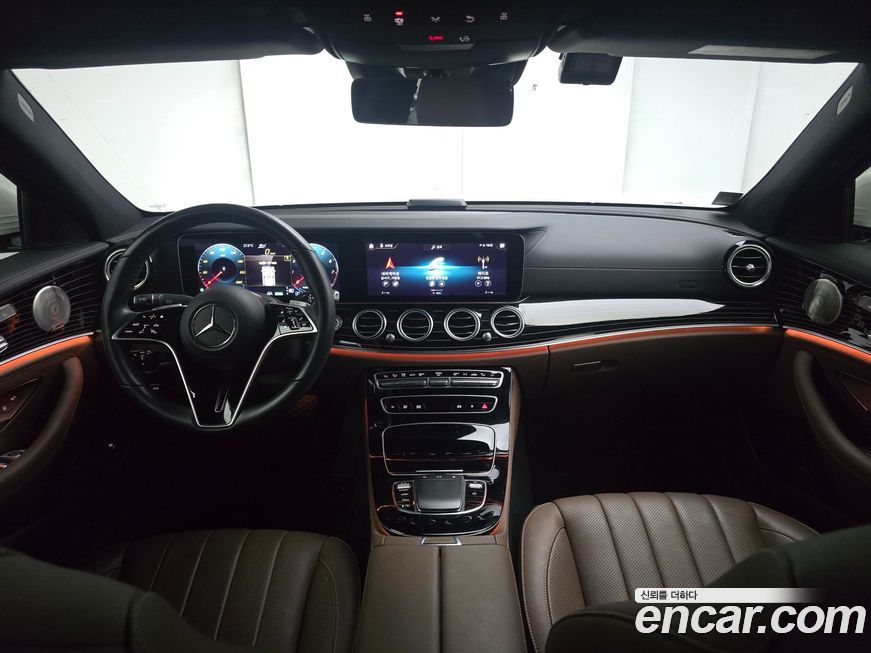 Mercedes-Benz E-Class 2023