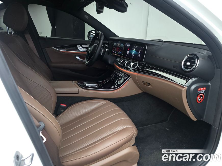 Mercedes-Benz E-Class 2023