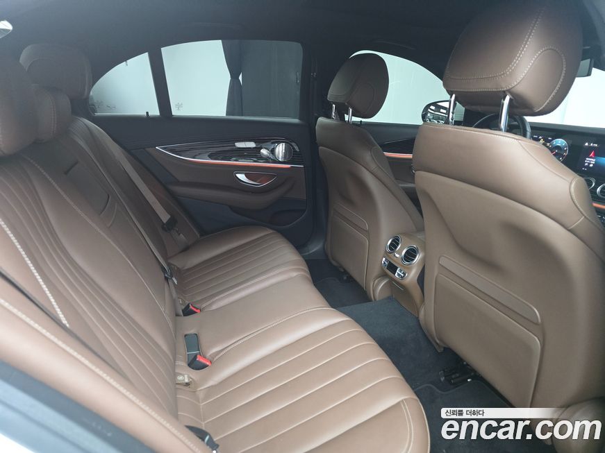 Mercedes-Benz E-Class 2023