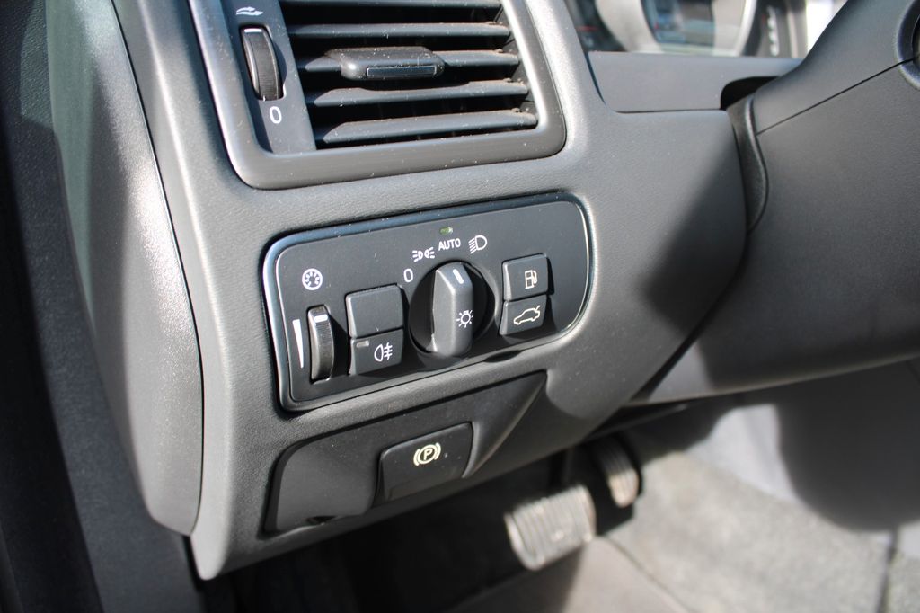 Volvo V70 2015