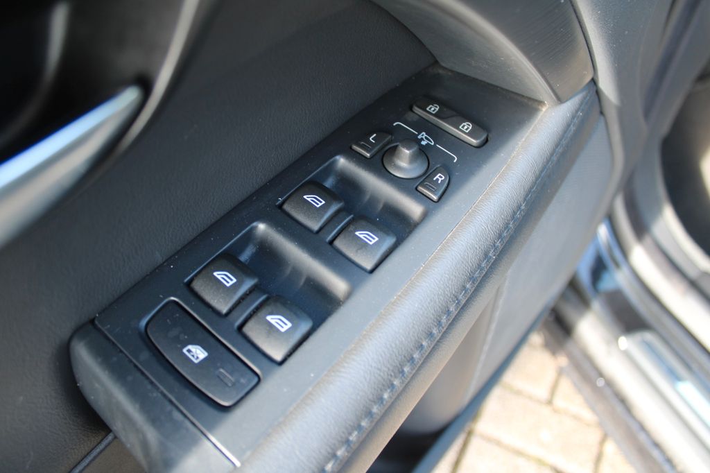 Volvo V70 2015