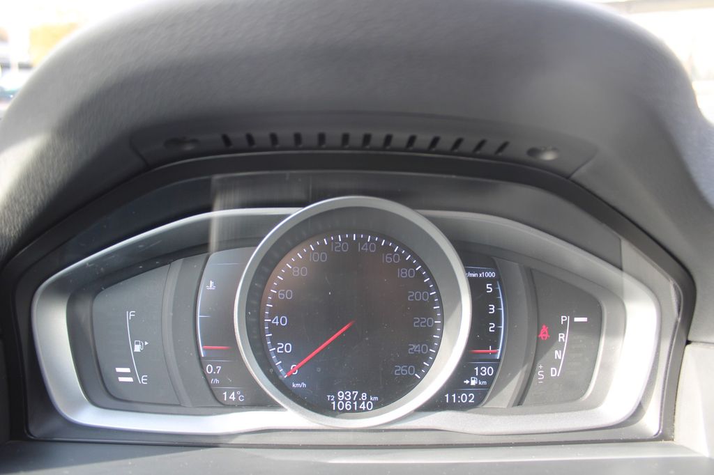 Volvo V70 2015