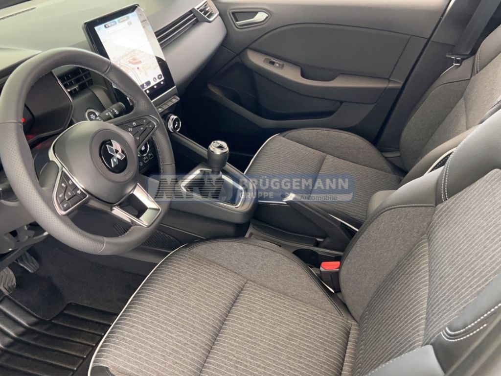 Mitsubishi Colt 2025