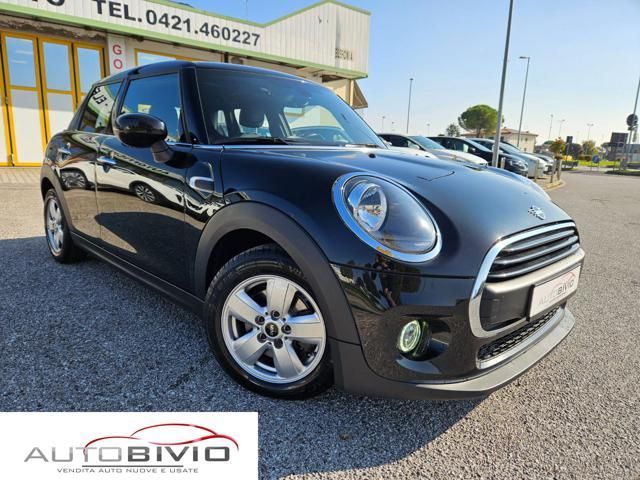 MINI ONE 2021