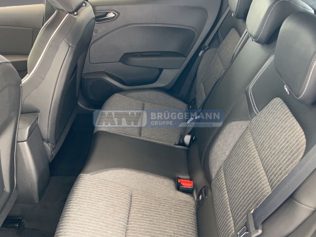 Mitsubishi Colt 2025