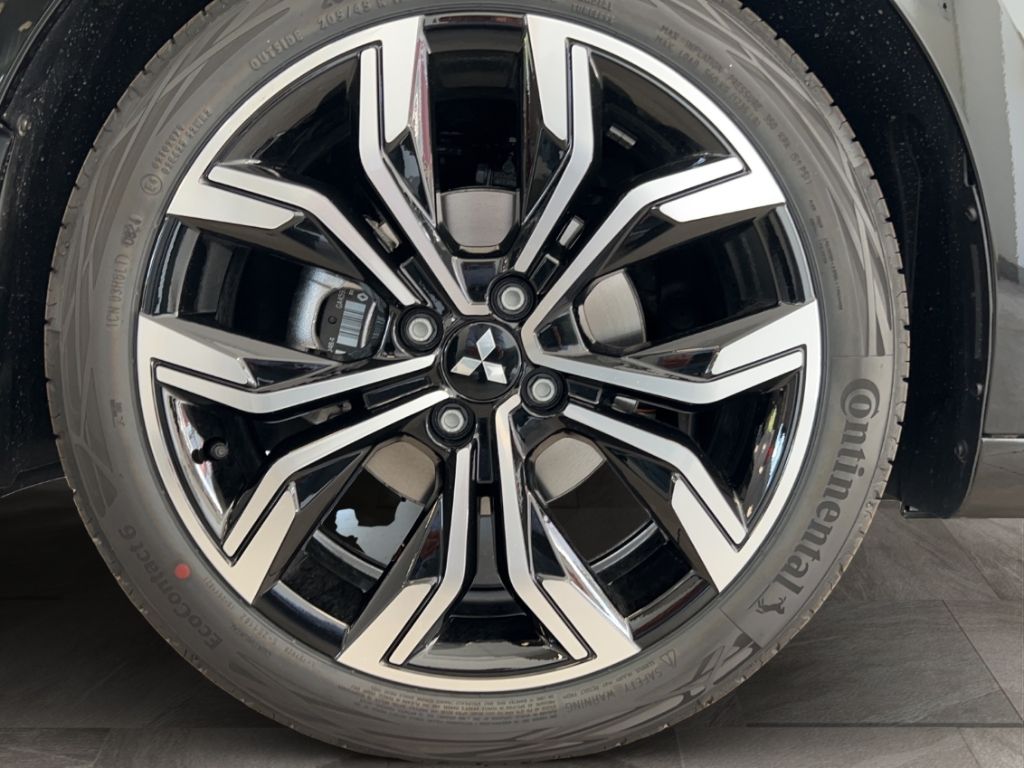 Mitsubishi Colt 2025