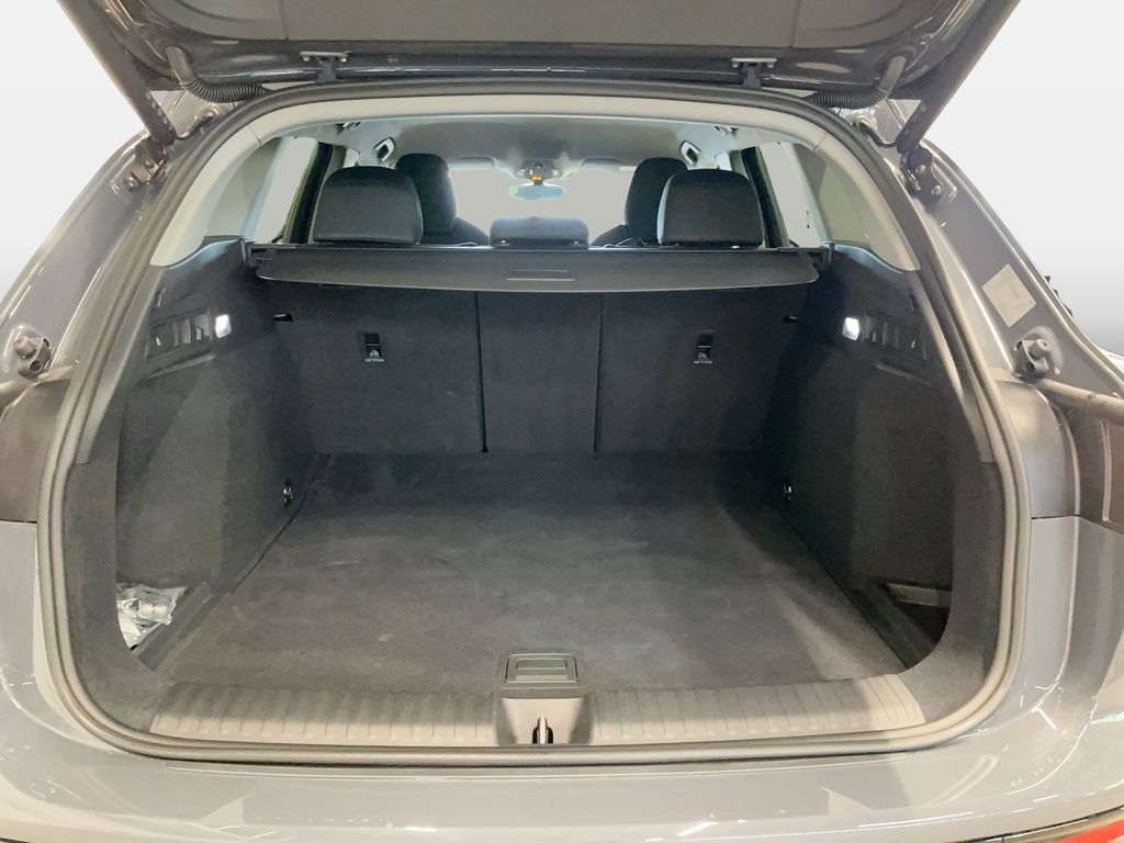 Audi Q6 e-tron 2025
