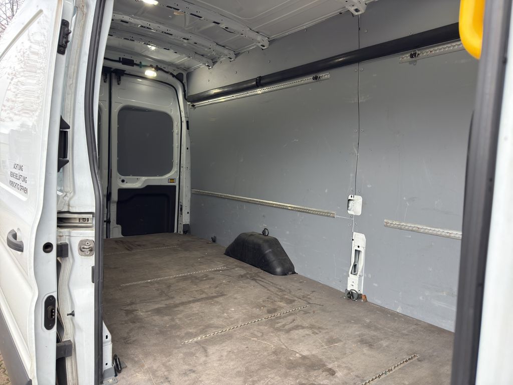 Ford Transit 2022