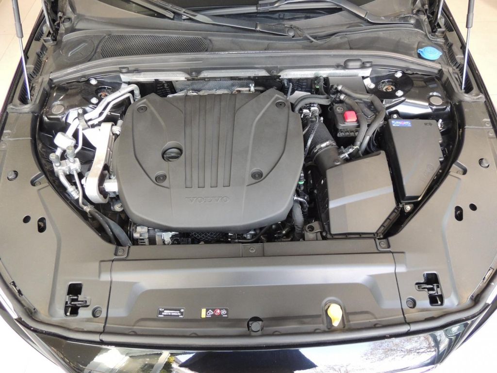 Volvo V90 2022