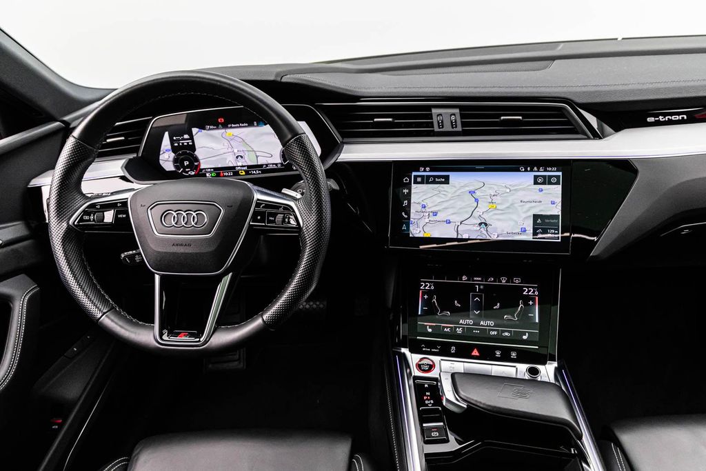 Audi e-tron 2022