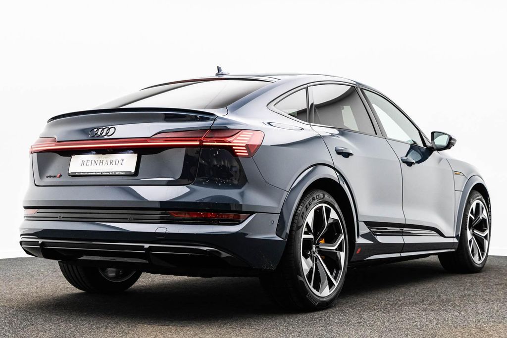 Audi e-tron 2022