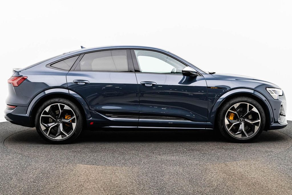 Audi e-tron 2022