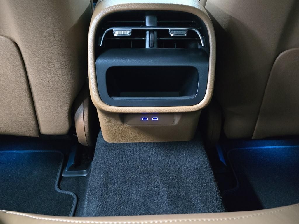 Mercedes-Benz E 300 2025