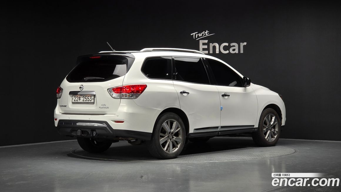 Nissan Pathfinder 2014
