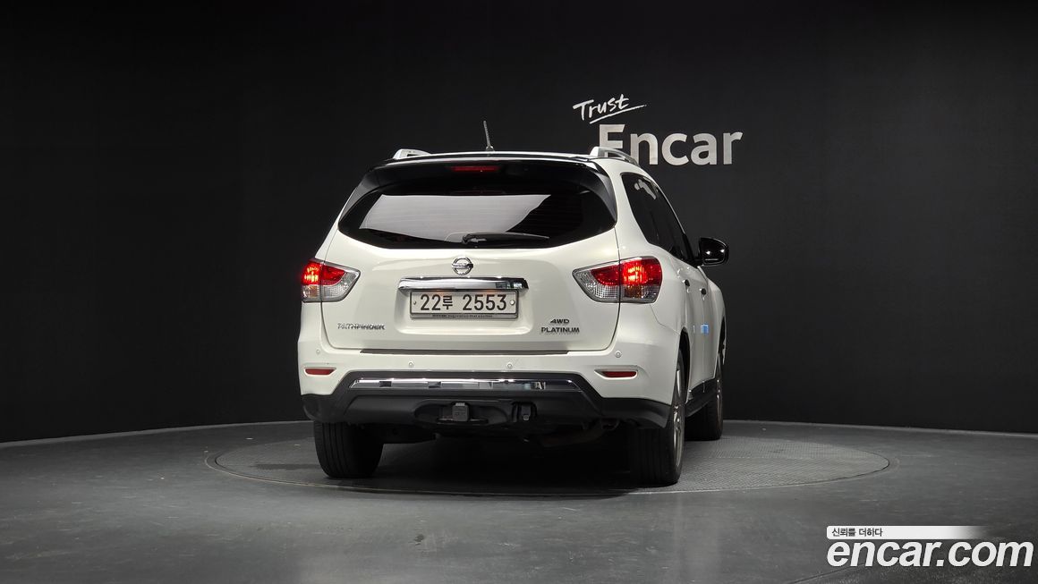 Nissan Pathfinder 2014