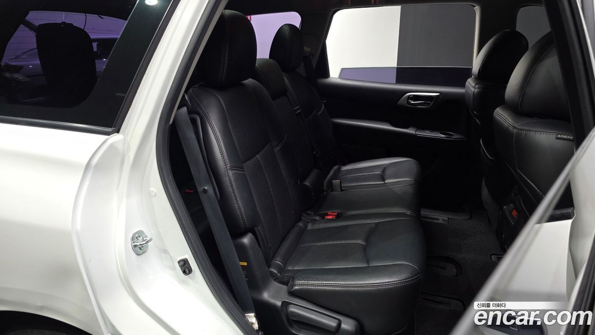 Nissan Pathfinder 2014