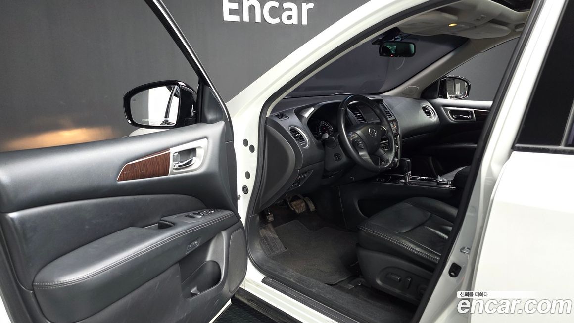 Nissan Pathfinder 2014