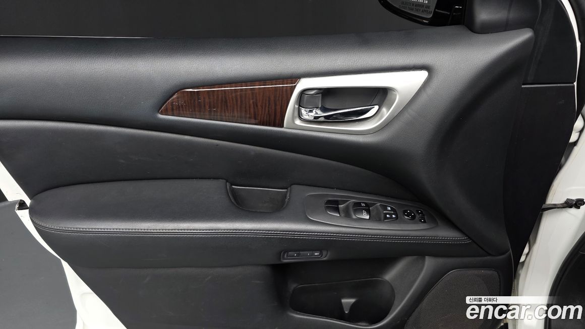 Nissan Pathfinder 2014