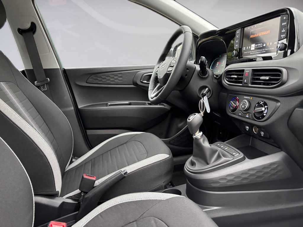 Hyundai i10 2025