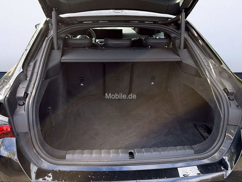 BMW i4 2023