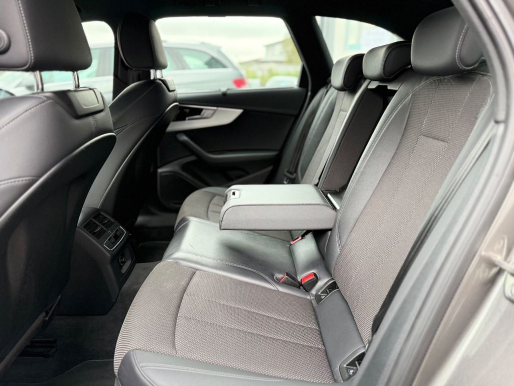Audi A4 2021