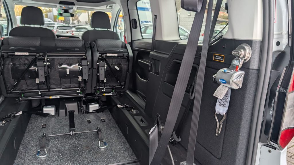 Ford Tourneo Connect 2025