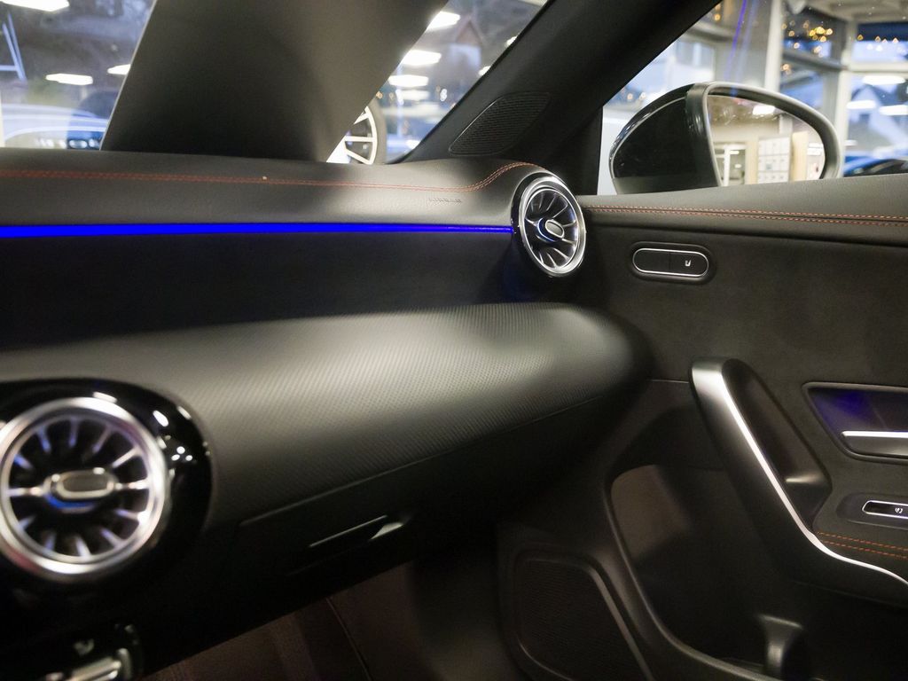 Mercedes-Benz CLA 200 Shooting Brake 2024