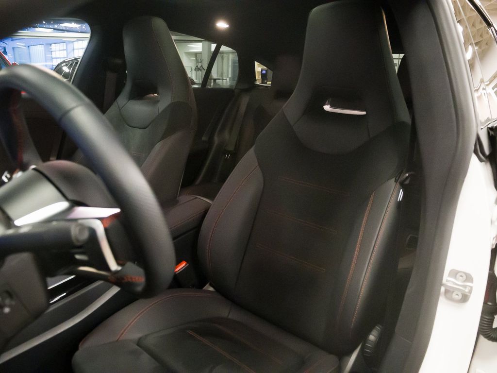 Mercedes-Benz CLA 200 Shooting Brake 2024