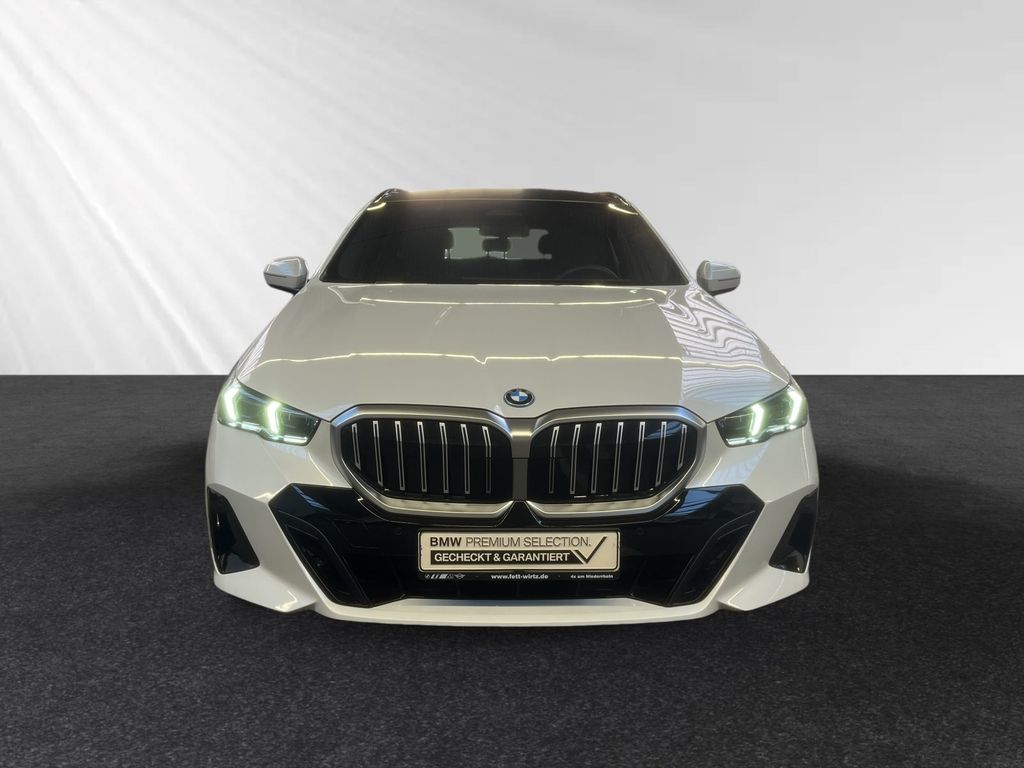 BMW 530 2025