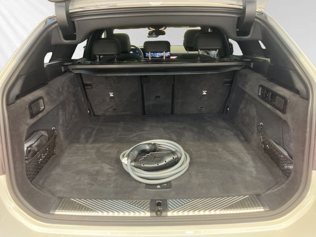 BMW 530 2025