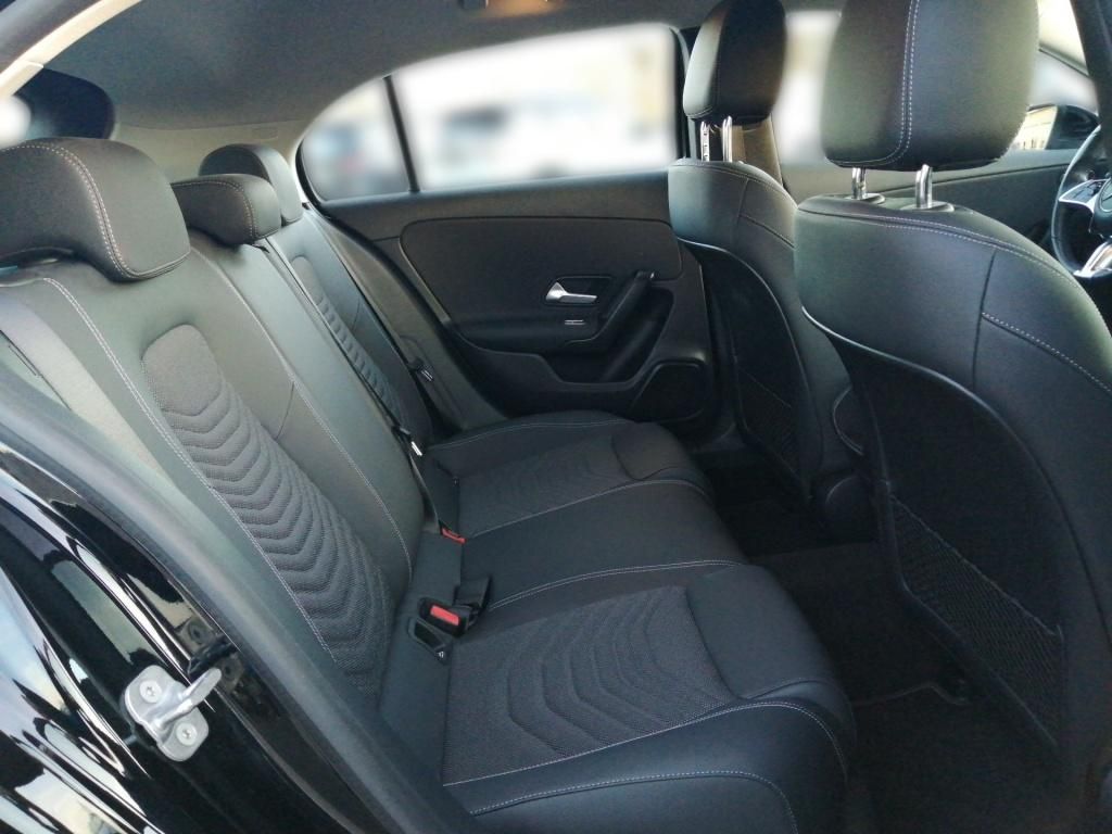 Mercedes-Benz A 180 2023