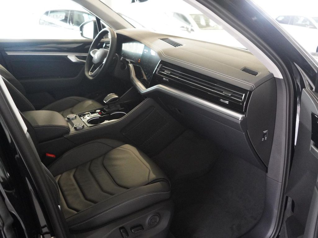 Volkswagen Touareg 2025