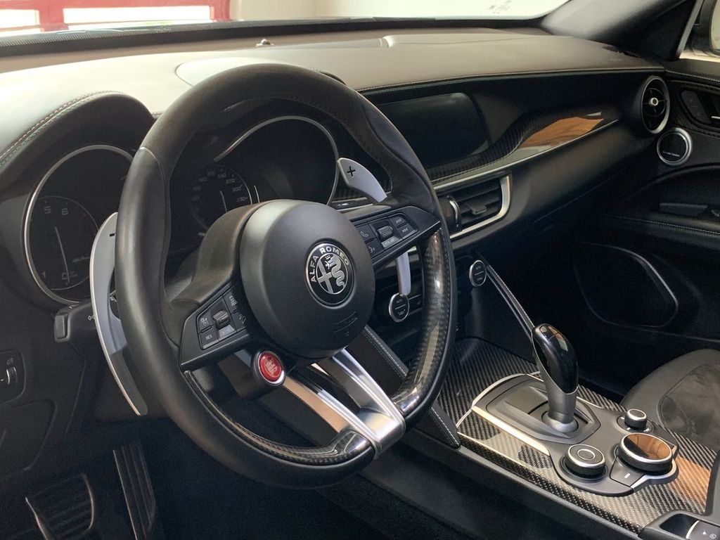 Alfa Romeo Stelvio 2020