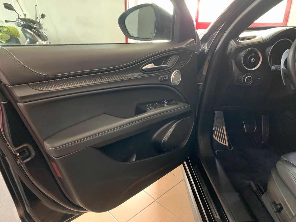 Alfa Romeo Stelvio 2020