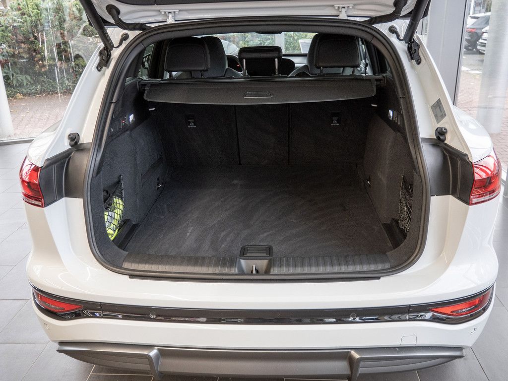 Audi Q6 e-tron 2025